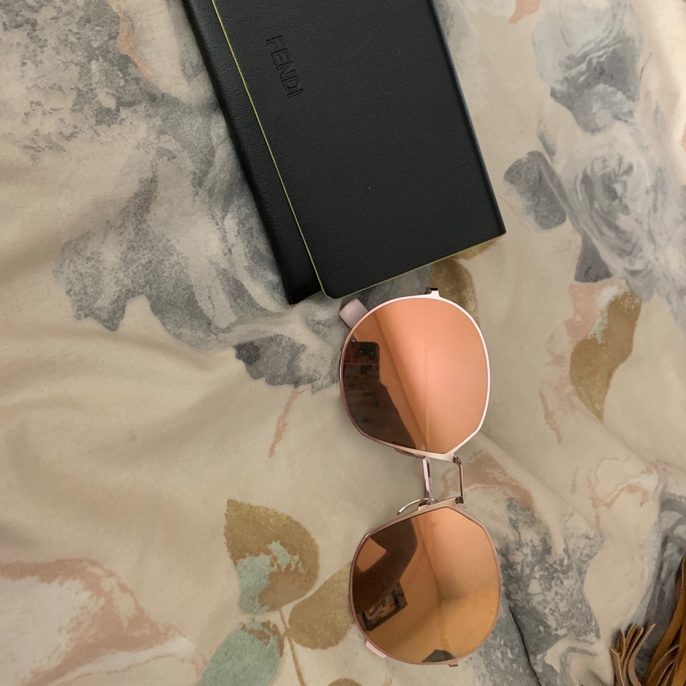 AUTHENTIC Fendi sunglasses